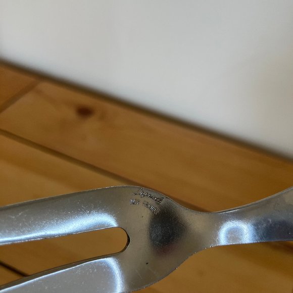 Laguiole The Bee Stainless Carving Fork Blue Handle with Brass INOX France - Picture 4 of 7